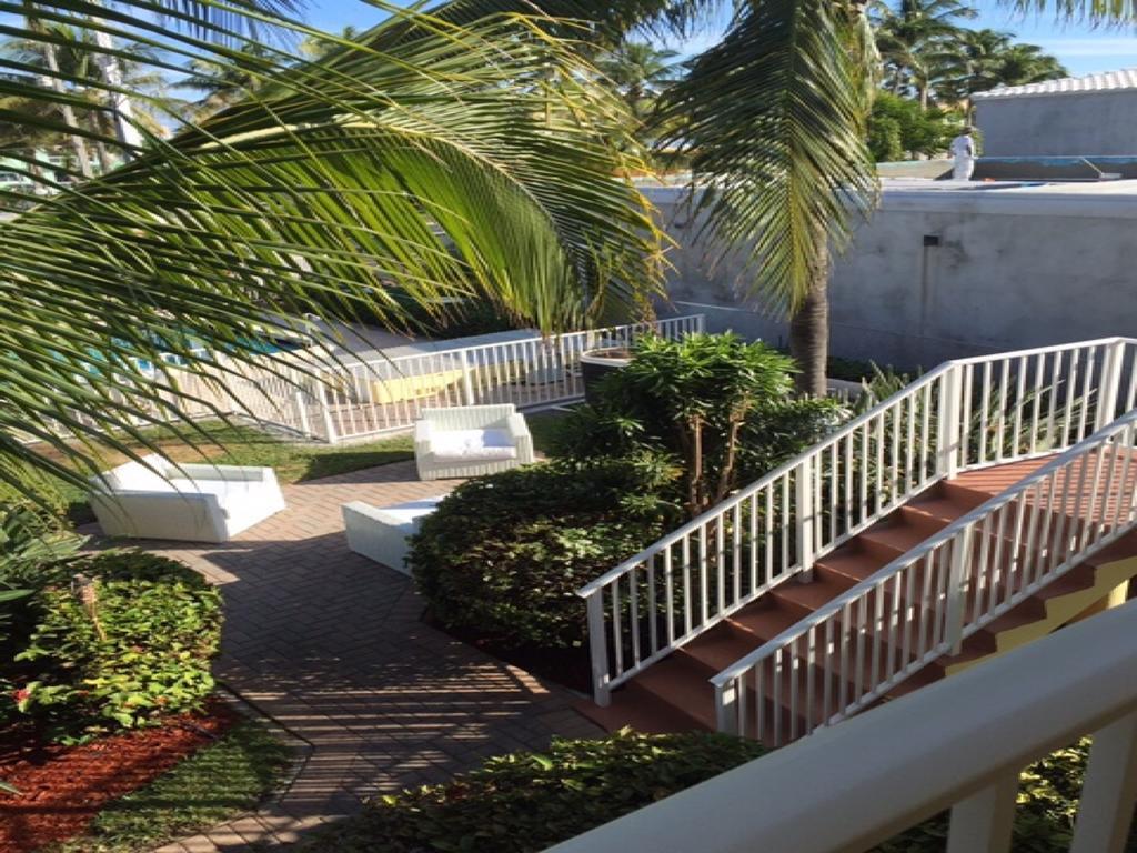 Aparthotel Luna Paradise By The Sea Lauderdale-by-the-Sea Exterior foto